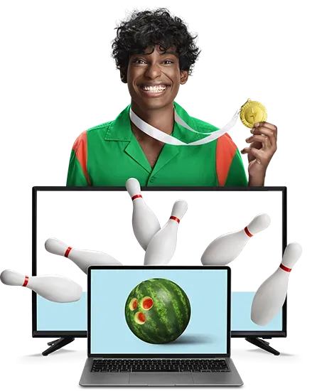 Gagnant de bowling avec médaille d’or sortant d’un écran TV, quilles en vol et boule de bowling en pastèque sur ordinateur portable.
